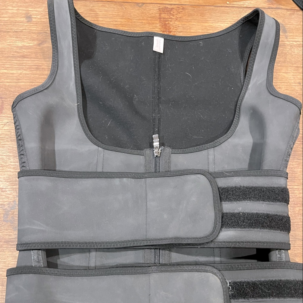 Waist trainer NWOT